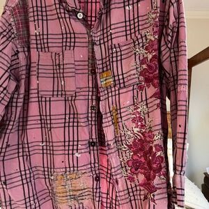 Beautiful magnolia pearl top one size